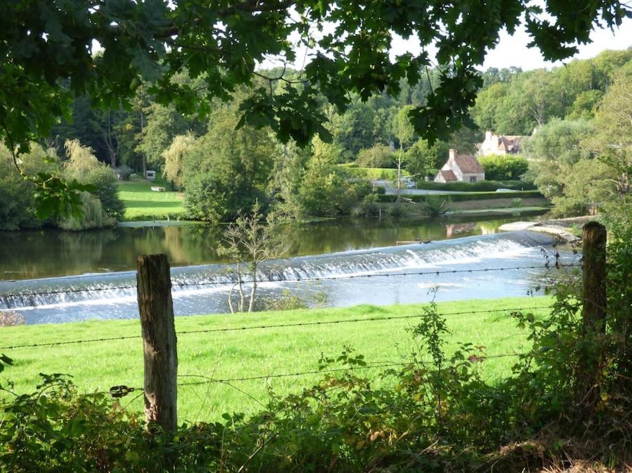 L'Aigrette Moderne, Ensoleille Et Bien Place Thury-Harcourt-le-Hom Buitenkant foto