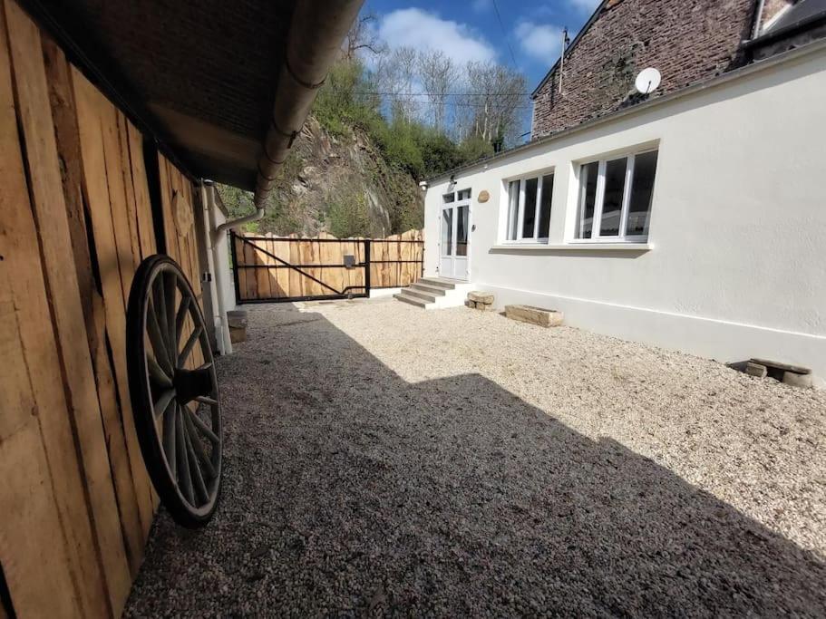 L'Aigrette Moderne, Ensoleille Et Bien Place Thury-Harcourt-le-Hom Buitenkant foto